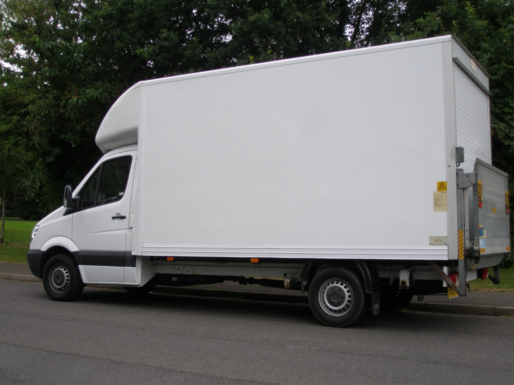 Luton van hire Birmingham (with tail 